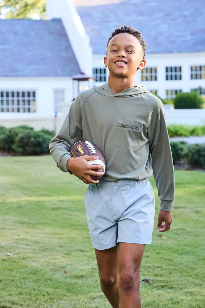 Designed for cool mornings on the water, evenings around the fire, and everything in between, Finn’s Castaway Comfort Hoodie in Sage Field is an easy layer he’ll reach for all year. Ultra-soft bamboo performance fabric delivers lightweight breathability, moisture management, and natural stretch, while raglan sleeves and an attached hood keep the fit comfortable and ready to move.