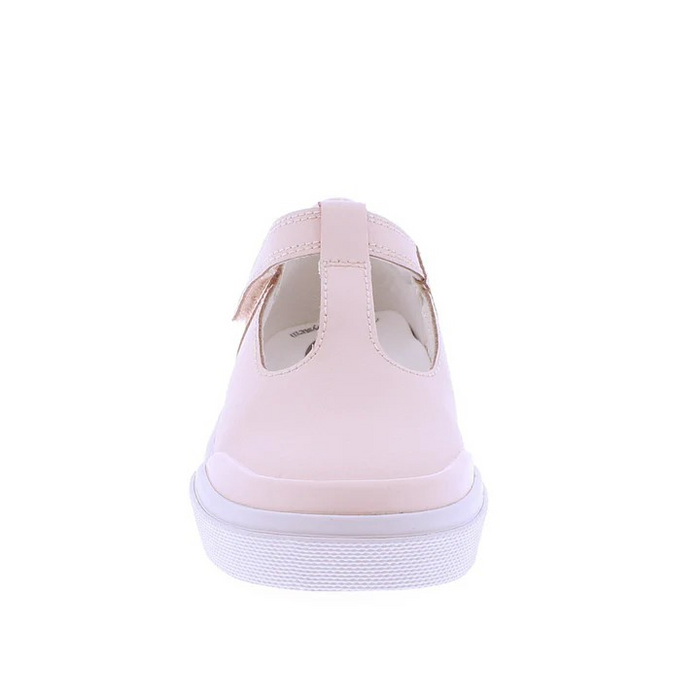 Leather t-bar Mary Jane featuring hook-and-loop closure. Sizes ranging from 3.0 infant - 1.0 youth.
Custom Fit System – Removable,&nbsp;dual&nbsp;insoles in Medium and Wide provided for customized fitting.
Roomy Toe Box – Allows tiny toes room to breathe and splay naturally during walking, enhancing balance and reducing rubbing, friction, and moisture.
Arch Support – Shoe last and insole designed to provide proper arch support for developing feet.
Firm Heel Counter – Provides stable lateral support for new