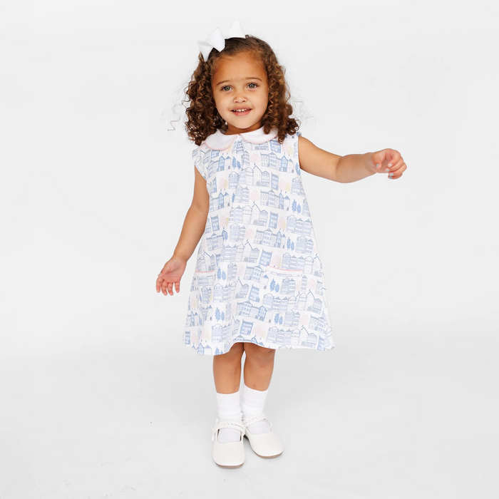 The Dutch Row Sleeveless Pocket Twirl Dress combines elegance and playful charm, making it ideal for everyday adventures, imaginative play, and joyful occasions. &nbsp;
Classic and charming style.
Perfect for playtime, parties, and special moments