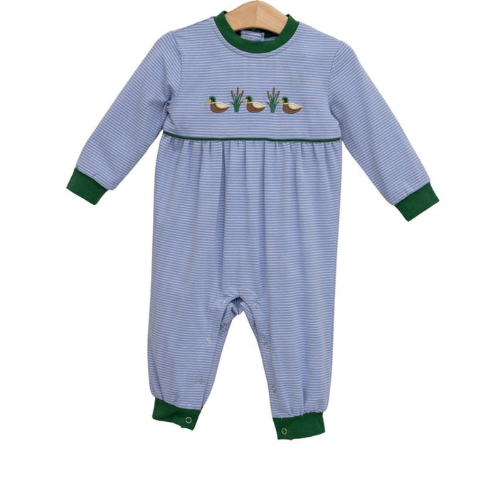 Dress your little explorer in the Mallard Trio Romper, where soft, breathable striped fabric meets playful mallard appliqués and vibrant green piping. Its loose fit invites endless movement, making every fall adventure cozy, comfortable, and full of joy!