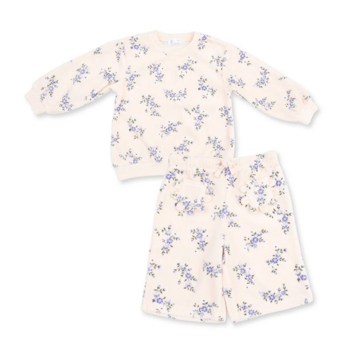 Introducing the Sweet Hanna Oversized Velour Sweatshirt and Pant Set by Angel Dear — the perfect blend of comfort and style for the season ahead.

Crafted from the softest velour fabric, this two-piece set features an enchanting floral print that captures modern, relaxed elegance. The oversized silhouette offers a contemporary fit that's both on-trend and wonderfully comfortable, making it ideal for everyday wear from playdates to cozy afternoons at home.