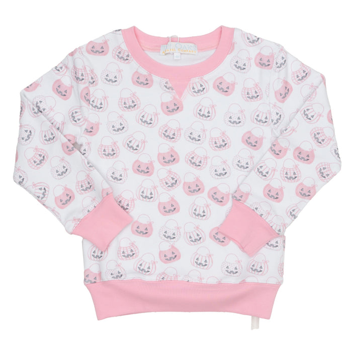 The Oaks’ Trick or Treat Pink Sweatshirt wraps your toddler in cozy charm, featuring a playful pink and white jack-o’-lantern print that brings Halloween spirit to life with every wear! Delight in festive fun and comfort this season.
