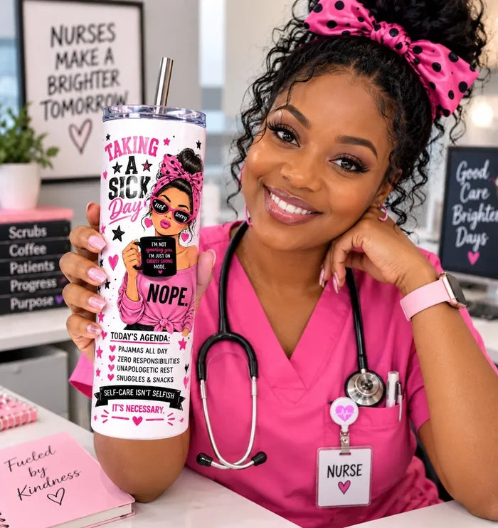 Vaso Térmico “Taking a Sick Day” de 20 oz – Diseño Rosa de Autocuidado